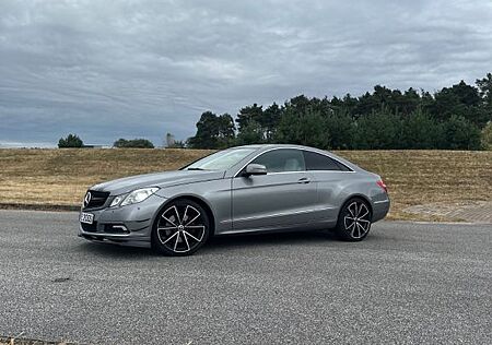 Mercedes-Benz E 350 Coupé CGI Tüv neu w207/c207