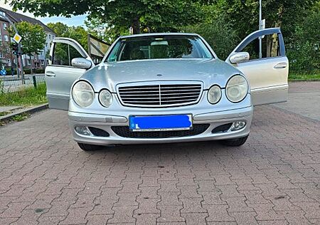 Mercedes-Benz E 240 CLASSIC Classic