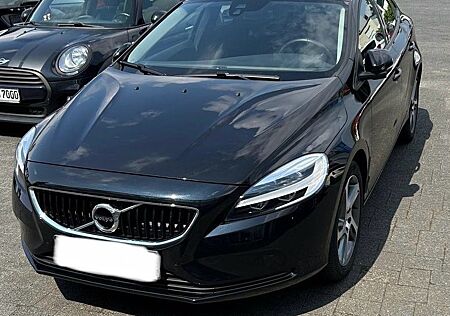 Volvo V40 T2 - 6-Gang, AHK, Technik-Paket, Garantie