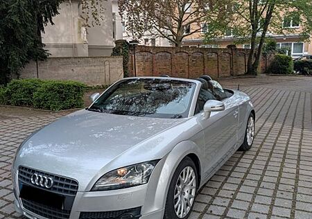 Audi TT Roadster 2.0 TFSI -
