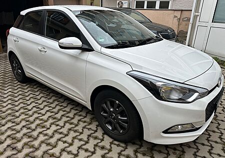 Hyundai i20 1.2 62kW YES! YES!