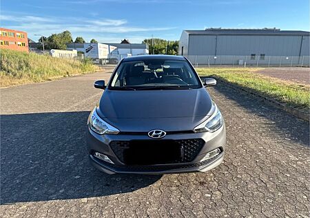 Hyundai i20 Active Automatik