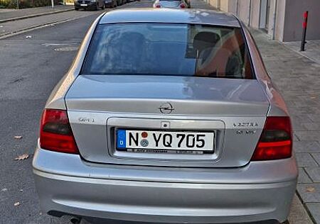 Opel Vectra 1.6 16V -