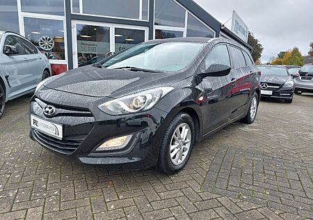Hyundai i30 cw Trend +KLIMAAUTOMATIK+AHK+PDC+