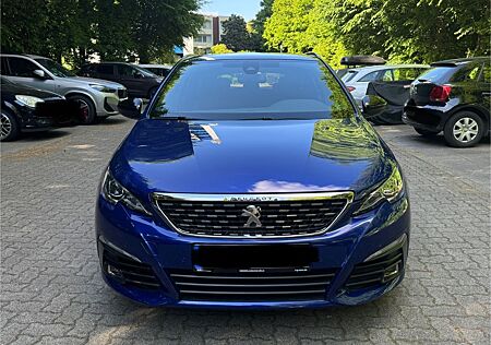 Peugeot 308 PureTech 130 SW GT MIT GARANTIE!