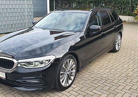 BMW 540 Touring d xDrive Sport Line*LED*F1*PANOD.