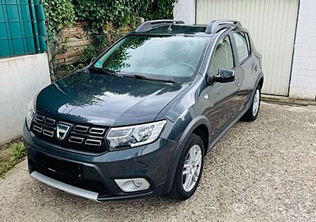 Dacia Sandero gebraucht kaufen Dacia Sandero TCe 100 ECO-G Stepway Celebration St...