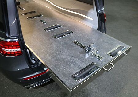 Mercedes-Benz E 200 Bestattungswagen Leichenwagen