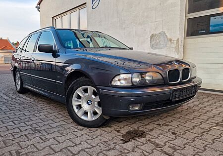 BMW 520i Touring -