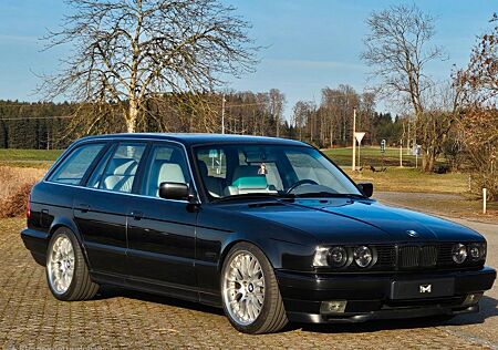 BMW 525 E34 Touring M50B28 Turbo