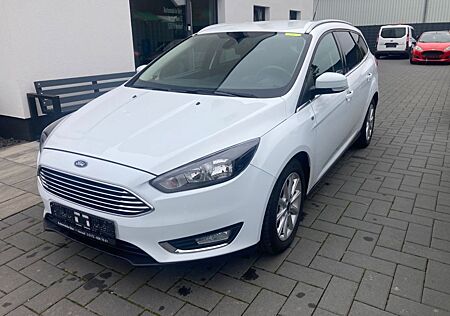 Ford Focus Turnier Titanium *Inspektion & Zahnriemen Neu*