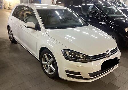 VW Golf Volkswagen VII Lim. Highline BMT