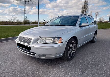 Volvo V70 2.0T Klima Navi Sitzheizung TÜV Rückfahrk.