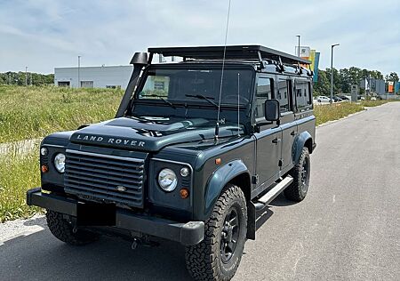 Land Rover Defender 110 TD4 Station Wagon S