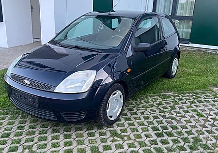 Ford Fiesta 1.3 44 kW Ambiente TÜV neu Klima