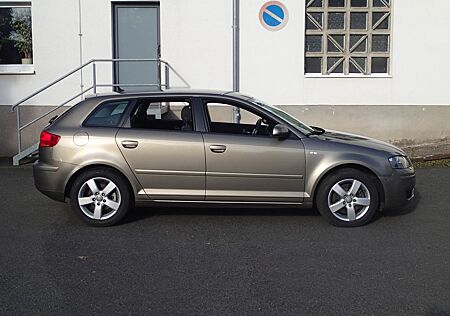 Audi A3 2.0 TDI Sportback Automatik Klima AHK