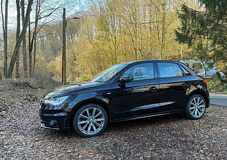 Audi A1 1.2 TFSI S line Sportback S line