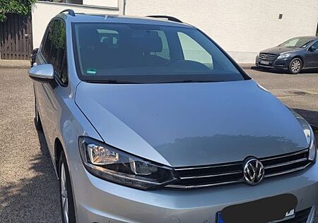 VW Touran Volkswagen 2.0 TDI Komfort. Familien-/ Reisewagen