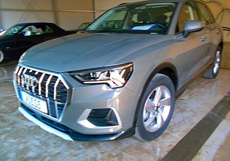 Audi Q3 35 TFSI S tronic Premium SALE