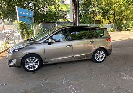 Renault Grand Scenic Dynamique 2.0 16V 140 Automatik Nav