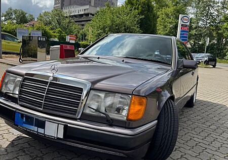 Mercedes-Benz CE 300