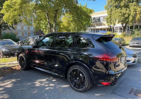 Porsche Cayenne GTS Keramik Bremsen/ Panorama/21"Alu