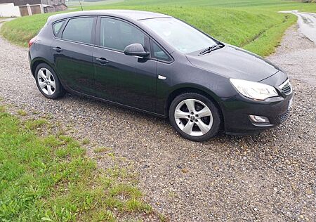 Opel Astra 1.3 CDTI ecoFLEX Design Edition