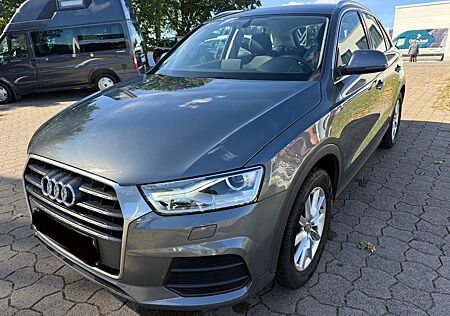 Audi Q3 1.4 TSi*1.Hand*Xenon*Scheckheft*