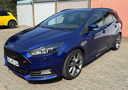 Ford Focus 2,0TDCi ST Turnier ST