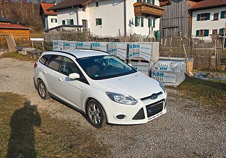 Ford Focus Turnier Trend (Motor Neu!) (TÜV Neu)