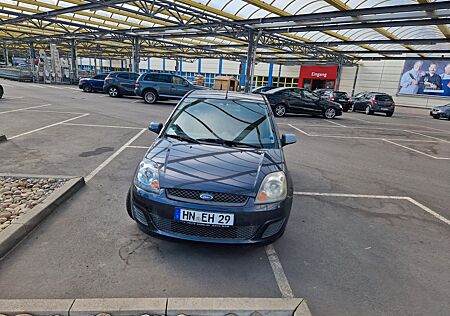 Ford Fiesta 1,4 16V Style EST Style