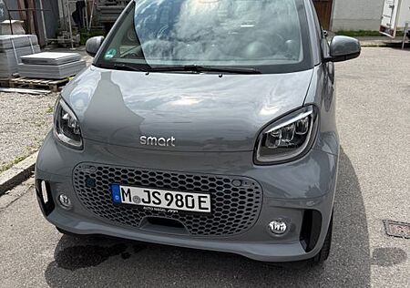 Smart ForTwo coupé 60kW EQ JBL Soundsystem