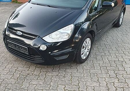 Ford S-Max 2,0 TDCi 103kW DPF Trend PowerShift Trend