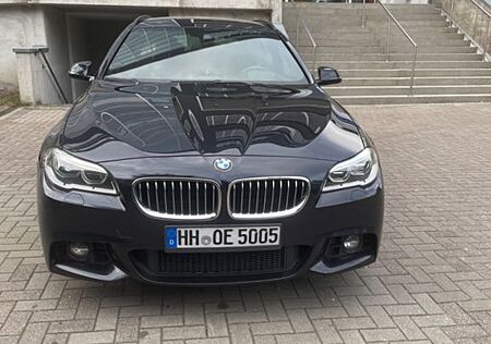 BMW 530d xDrive Touring A -