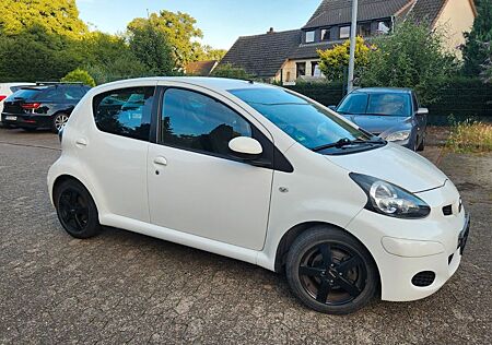 Toyota Aygo (X) Aygo (X)
