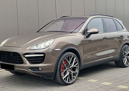 Porsche Cayenne Turbo V8,Pano, 23 Zoll, Keyless,Burmest