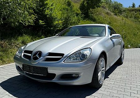 Mercedes-Benz SLK 200 -