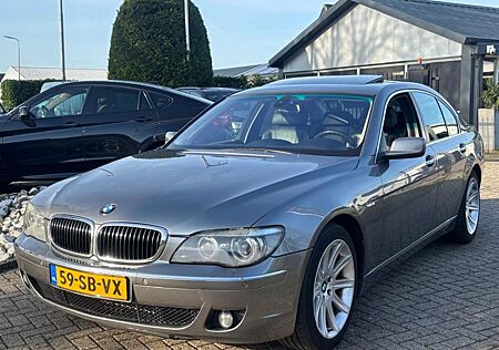 BMW 750I 750 7-serie V8 Benzine 2005 Edition Facelif