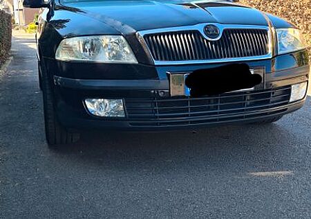 Skoda Octavia Combi 2.0 TDI PD DSG Elegance Elegance