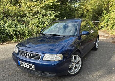 Audi A3 1.6 Attraction Attraction