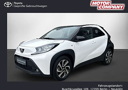 Toyota Aygo (X) Automatik Black&White