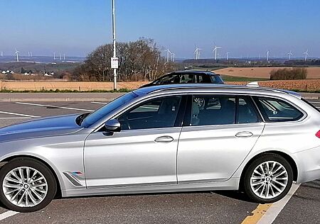 BMW 520d xDrive Touring A -Garantie