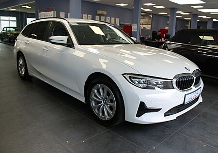 BMW 318i 318 Touring Aut. Advantage
