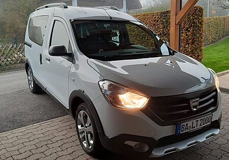 Dacia Dokker 1,2 115 Stepway AHK Klima Campingbox