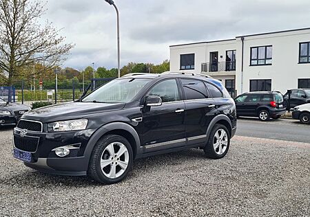 Chevrolet Captiva 2.2 D LTZ 4WD -NAVI*LEDER*AHK*7-SITZER-