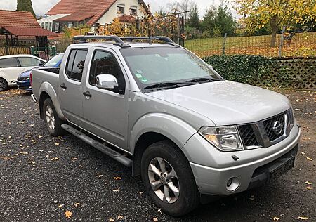 Nissan Navara Double Cab*KLIMAAUT*el.GSD*LEDER*NAVI*AHK