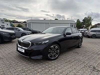 BMW 520d xDrive Lim M-Sport ACC PANO Sitzlüft H&K 36