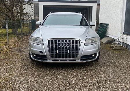 Audi A6 Allroad 3.0TDI (DPF) quattro tiptronic -