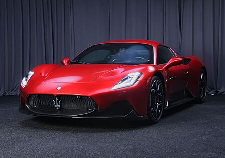 Maserati MC20 * DENMARK* VOLL CARBON EXT PACK!