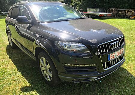 Audi Q7 3.0 TDI.7Sitzer.XENON.AHK.Standheiz.Kamera